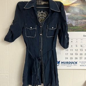 BKE navy blue long blouse with tie waist, buttons up the front. Size small
